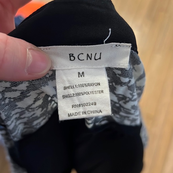 Black and white lightweight jacket - Picture 9 of 12